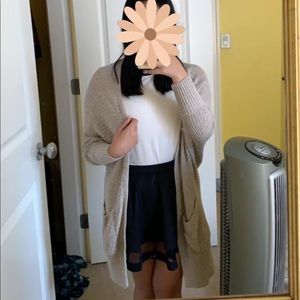 AEO Knitted beige cardigan